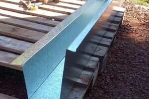 Canaletas Cenefas Cumbreras Fabricacion Y Mantenimiento Techos