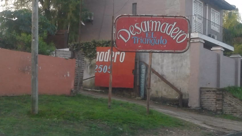 Desarmadero El Triángulo