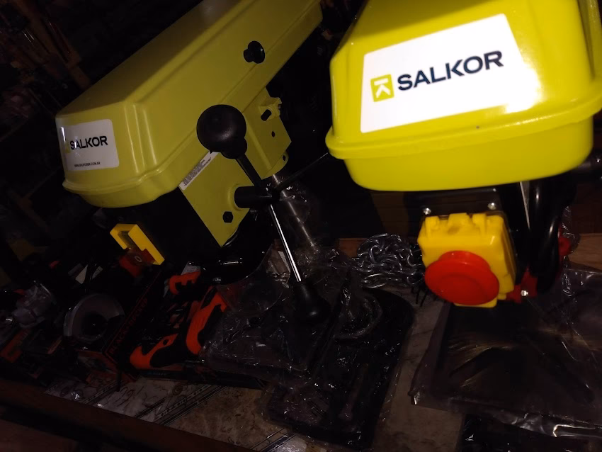 Ferretería la Familia