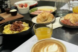 Gulerie Bistró Pastelería Chacras de Coria